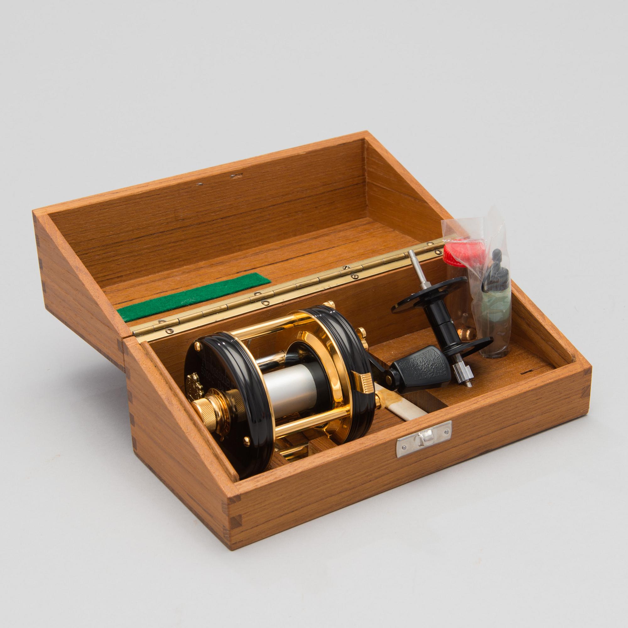 abu garcia ambassadeur 5000c deluxe AN Ambassadeur 5000C De Luxe REEL BY ABU, SWEDEN