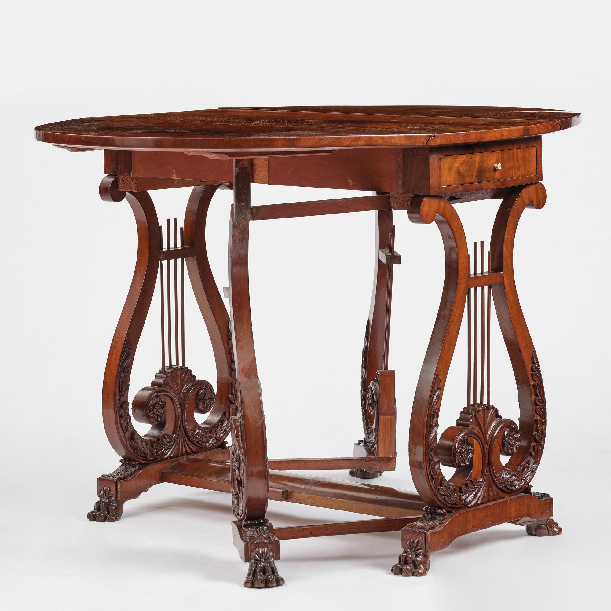 Biblioteksbord, Sverige, 1800-talets första hälft.