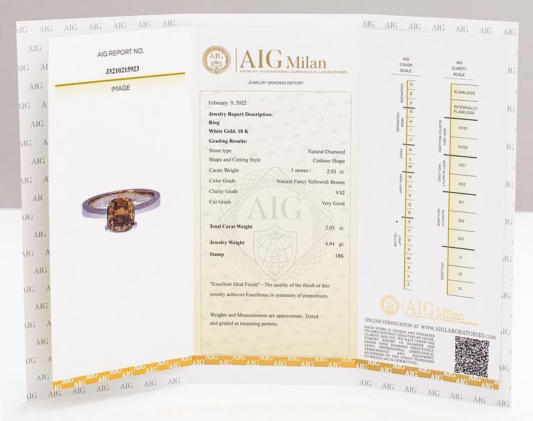 An 18K white gold ring with a ca. 2.03 ct cushion-cut diamond according to GIA certificate.