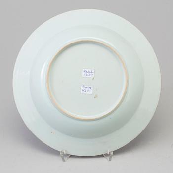 A blue and white soup dish, Qing dynasty, Qianlong (1736-95).