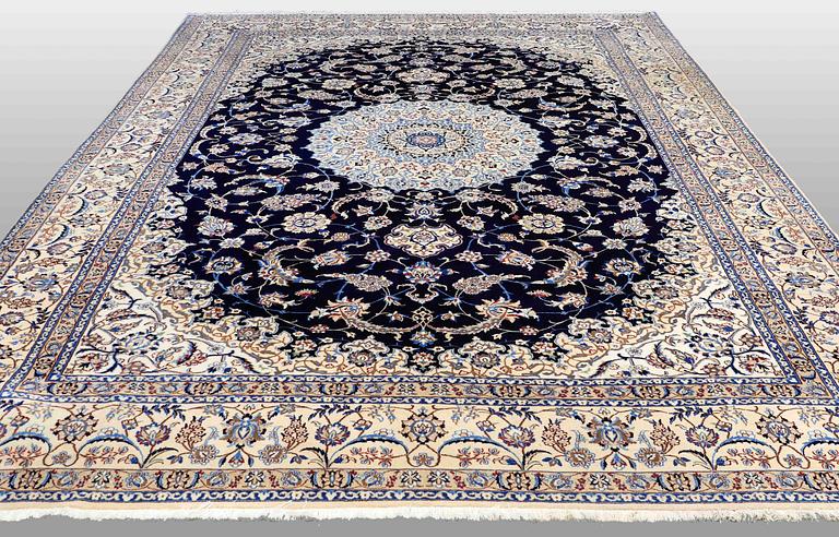MATTA, Nain, part silk , s.k 9 LAA ,  430 x 300 cm.