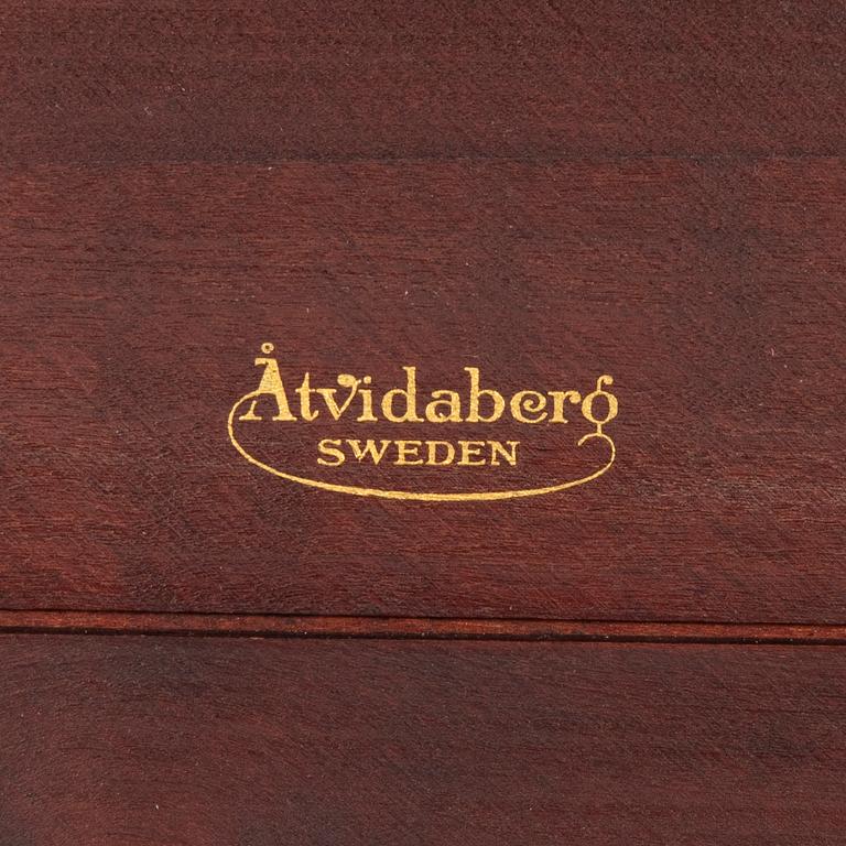 Carl Malmsten, bokskåp "sekreterarmöbel" Åtvidaberg formgiven 1928.