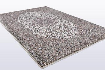 A carpet, Kashan, ca 368 x 245 cm.