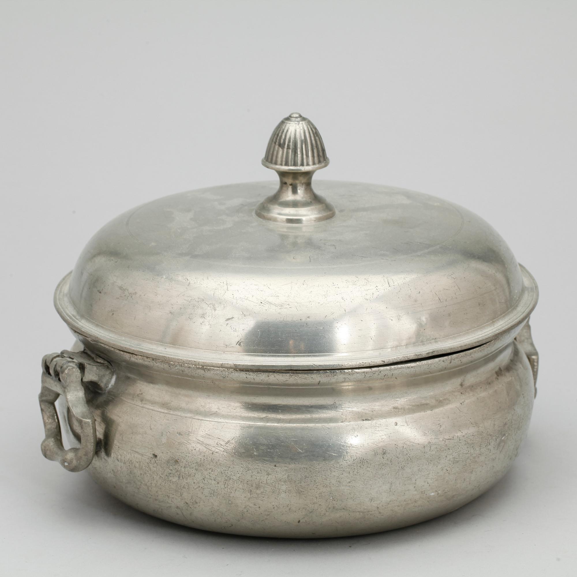 GRÖTSKÅL, tenn, otydliga mästarstämplar, 1800-tal.