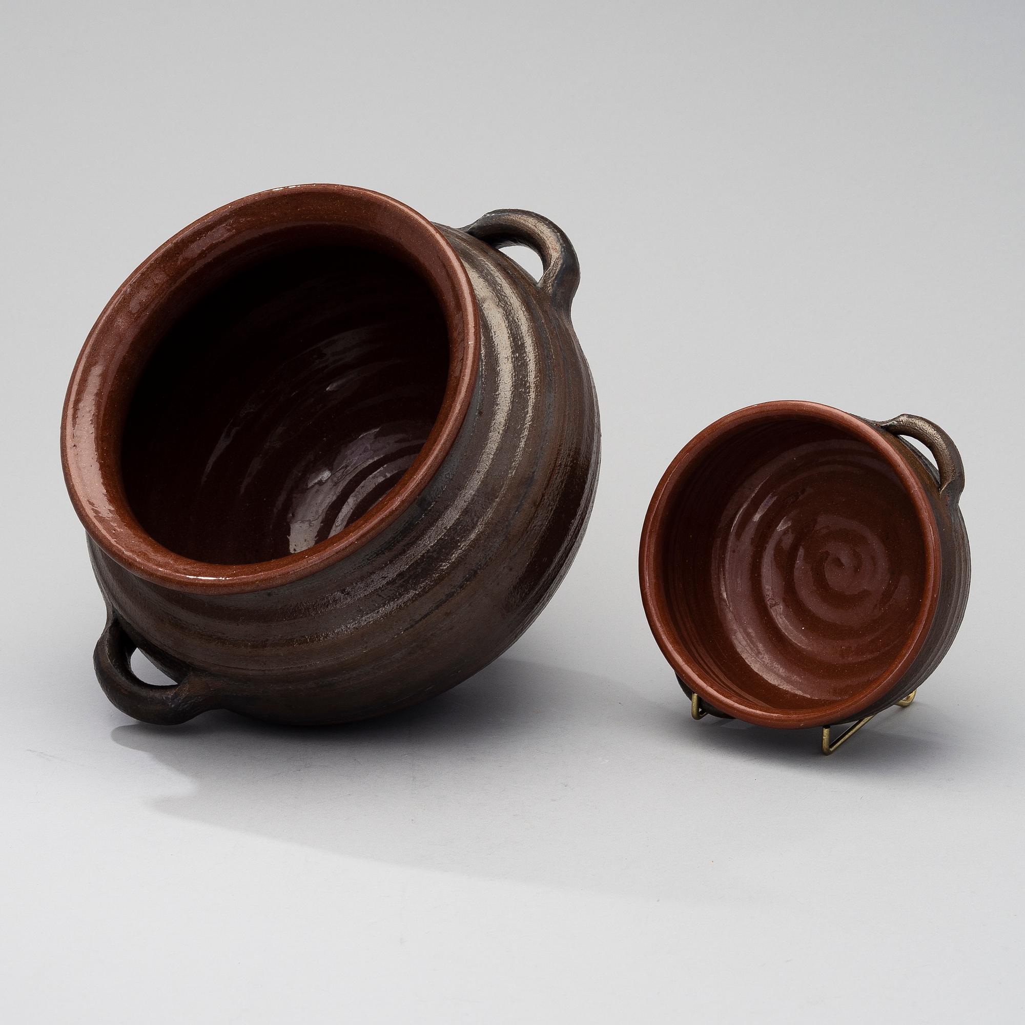 Redclay pot and 7 bowls by Erkki Stenius for Savitorppa 1970s.