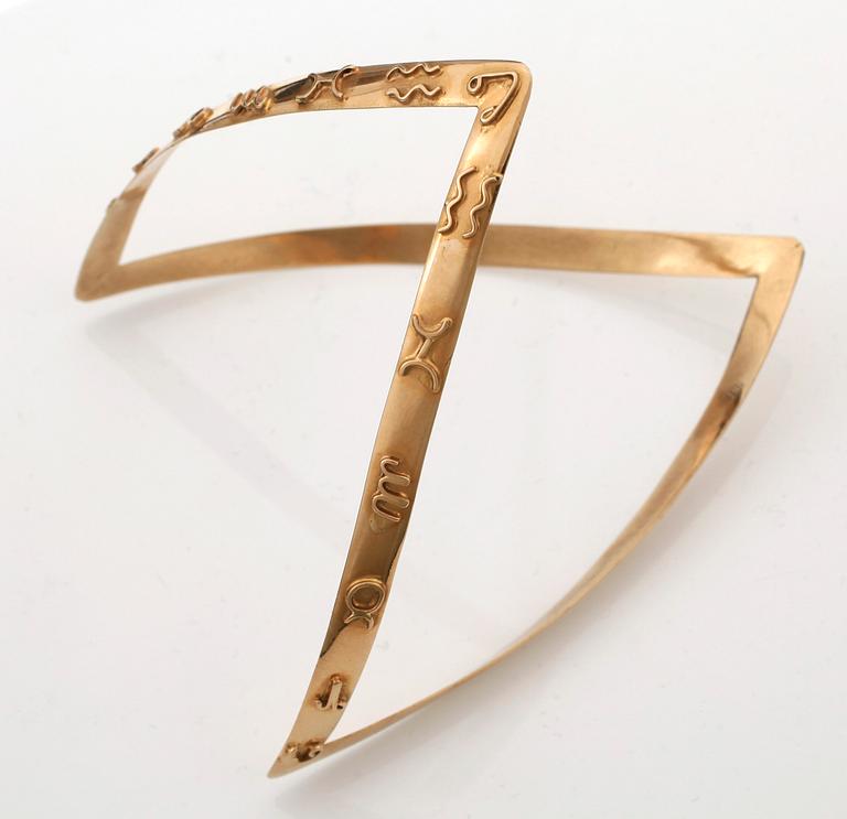 ARMRING OCH RING, 18k guld . Totalvikt 18g.