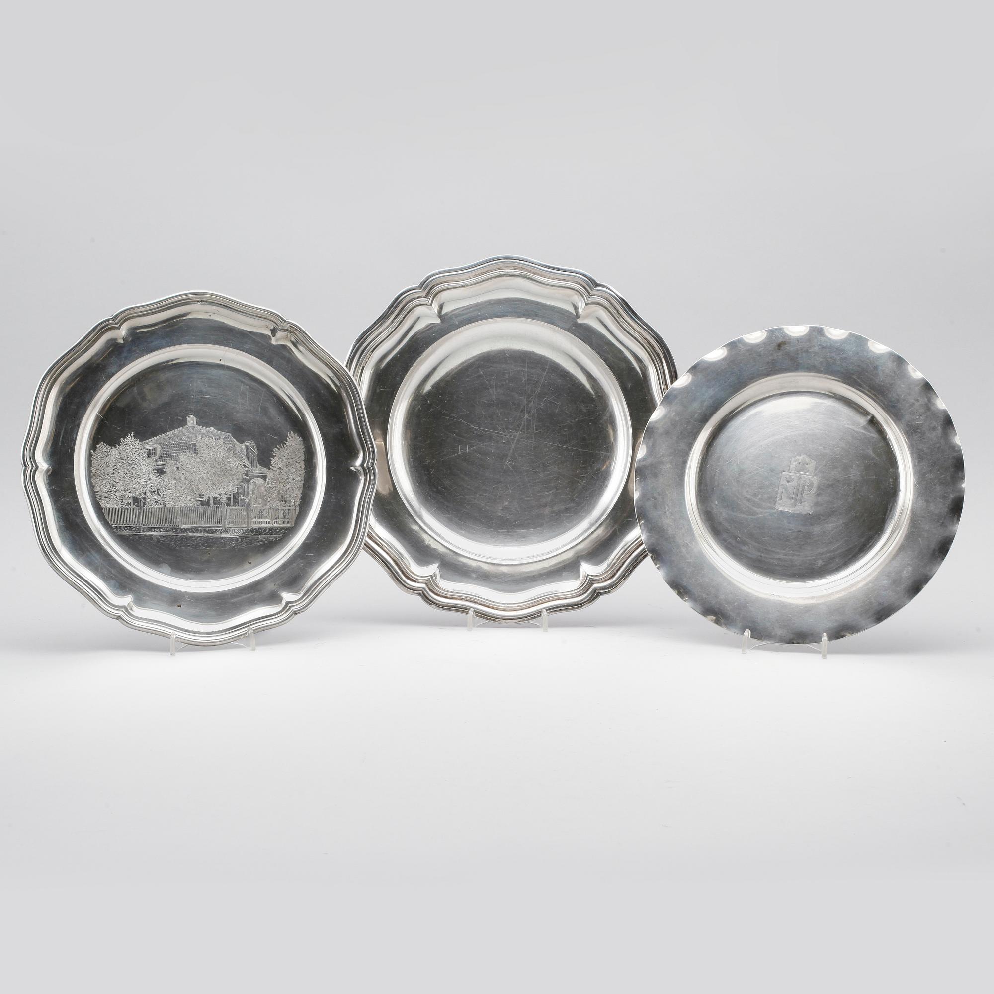 FAT, 3 st, silver, svenska stämplar, 1900-talets första hälft. Vikt ca 1266 gram.
