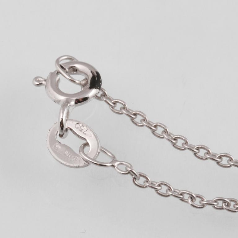 HÄNGE, 18K vitguld med ovalslipad blå safir ca 1.46 ct samt briljantslipade diamanter ca 0.49 ct. Vikt 5,1 gram.