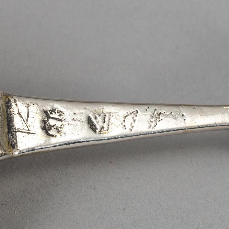 A Swedish early 18th century silver spoon, mark of Wolter Siewers, Norrköping (1693-1722).