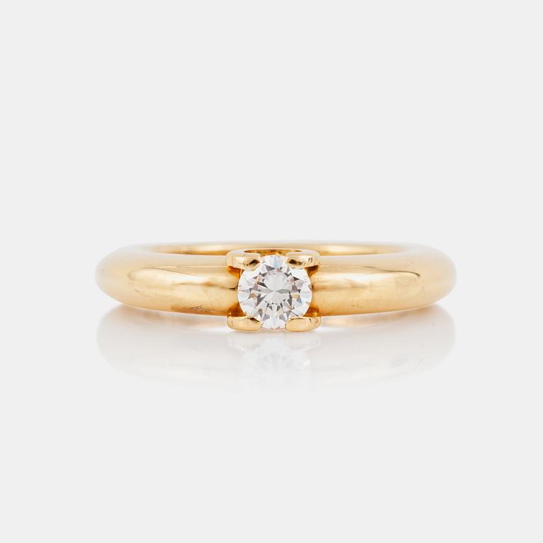 RING, signerad Cartier, Serienummer: 54KQ030, med briljantslipad diamant ca 0.35 ct. Kvalitet ca G-H/VS1.