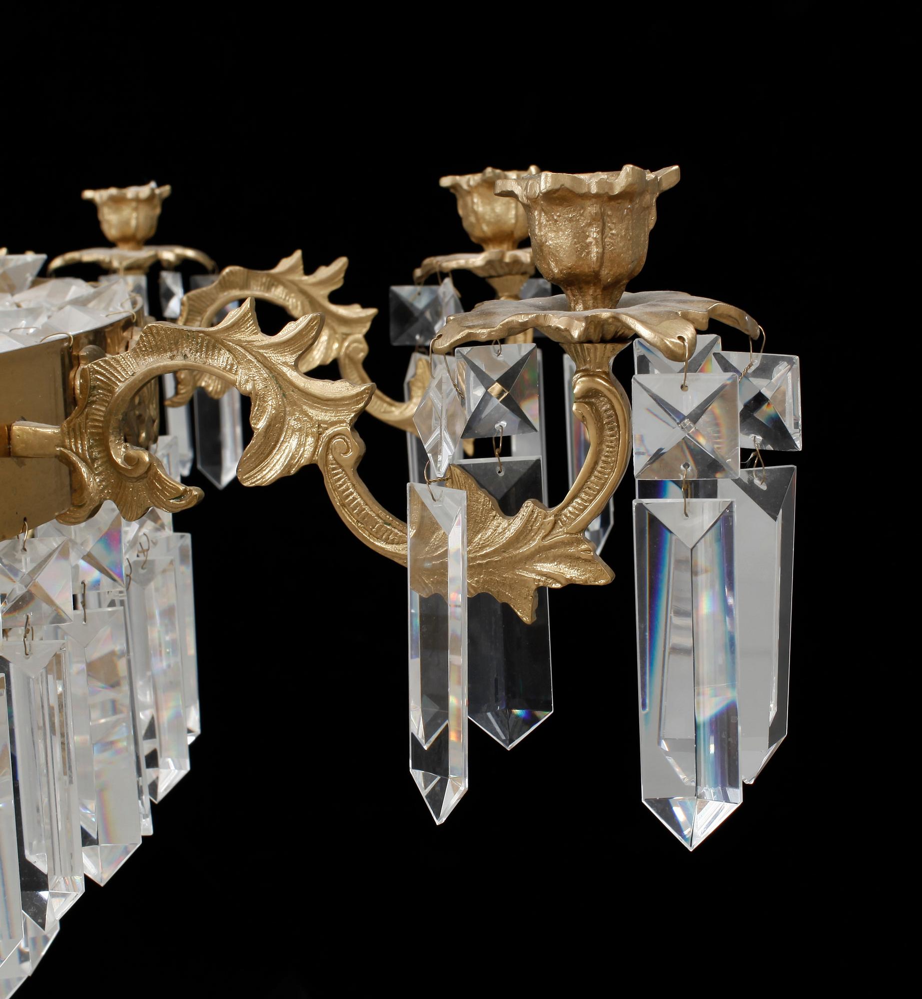 LJUSKRONA, eklektisk stil, modern tillverkning. Höjd: 128 cm.