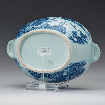 TERRIN med LOCK och FAT, kompaniporslin. Qingdynastin, Qianlong (1736-95).