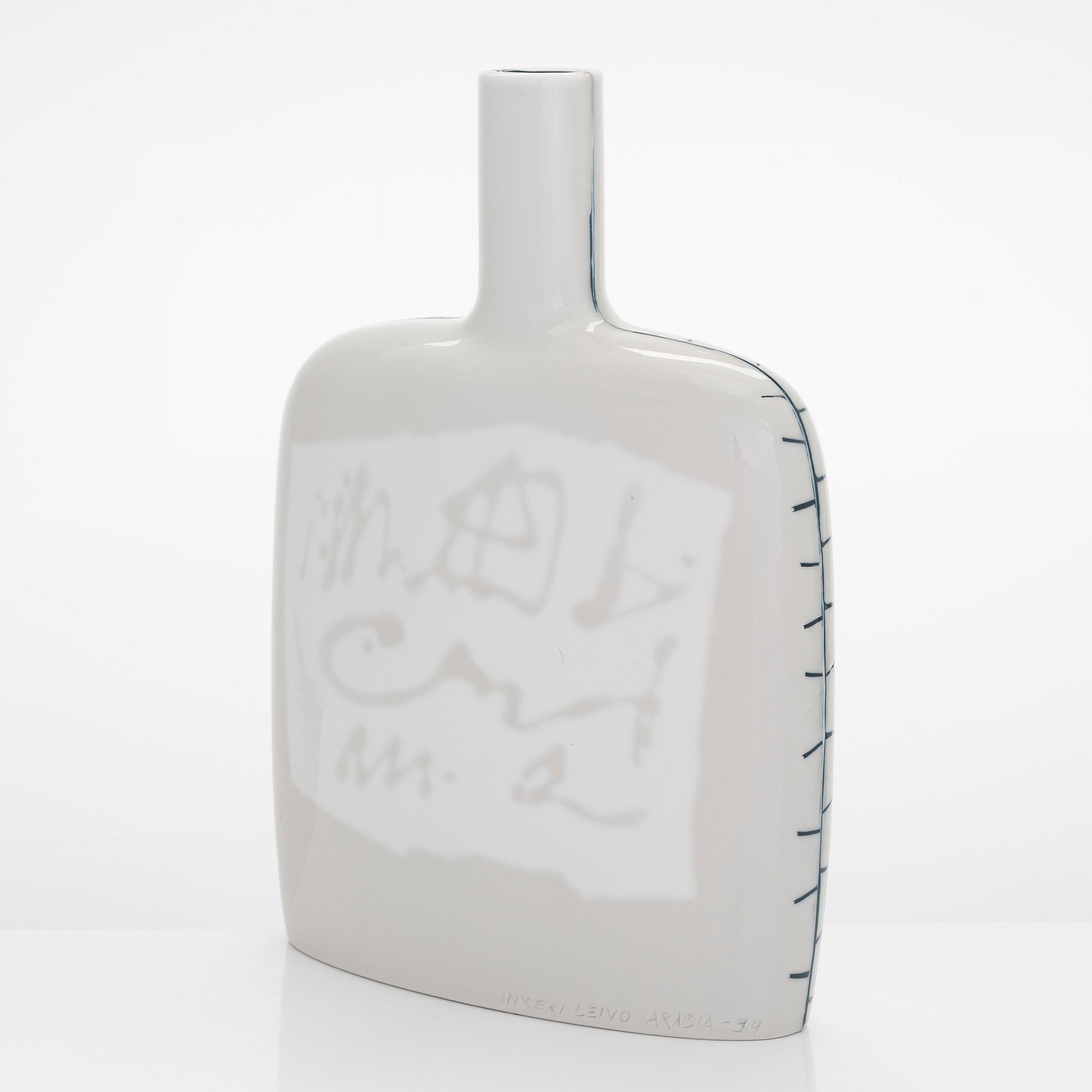 Inkeri Leivo, A porcelain bottle, signed Inkeri Leivo, Arabia -94.