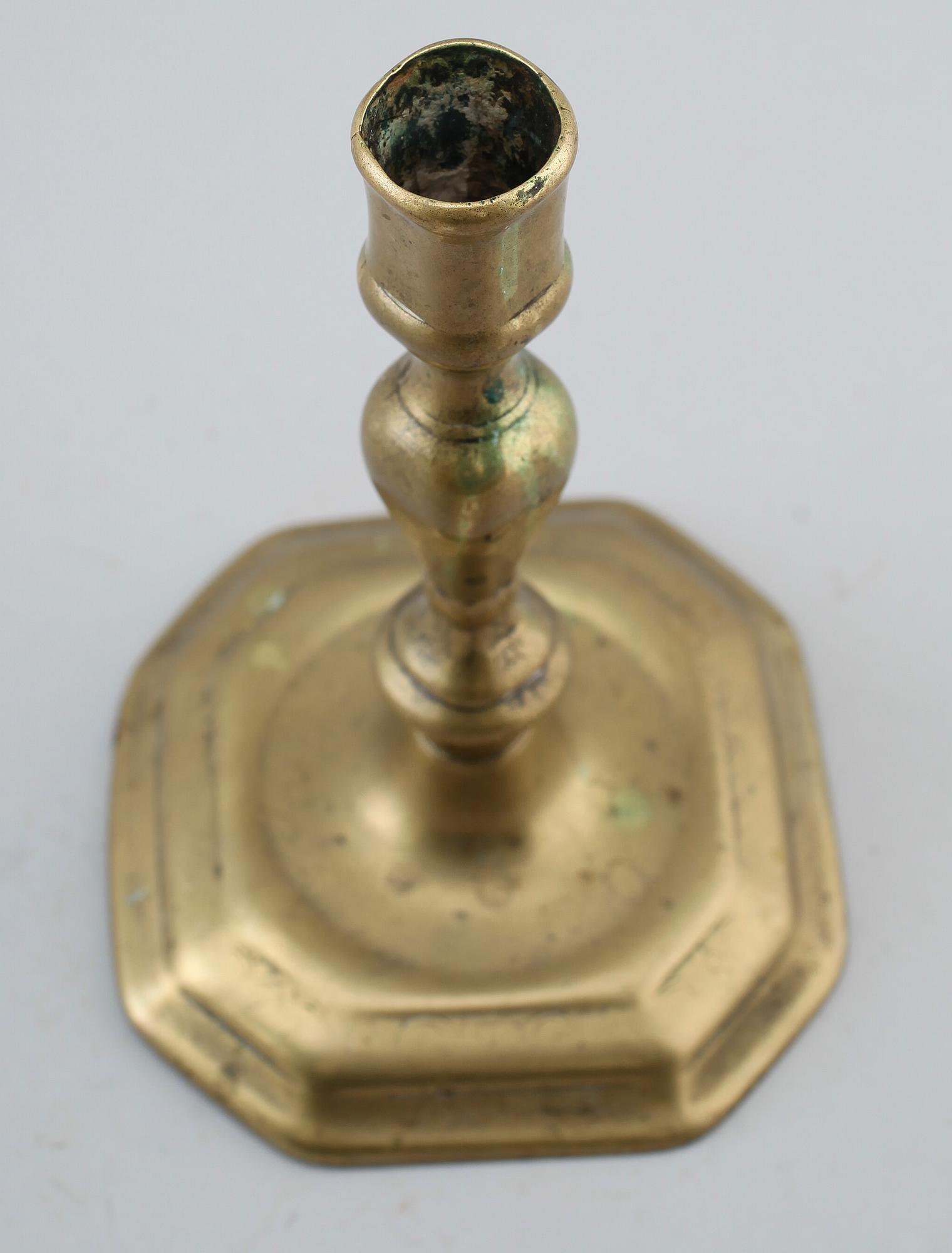 LJUSSTAKE, mässing, 1700-tal.