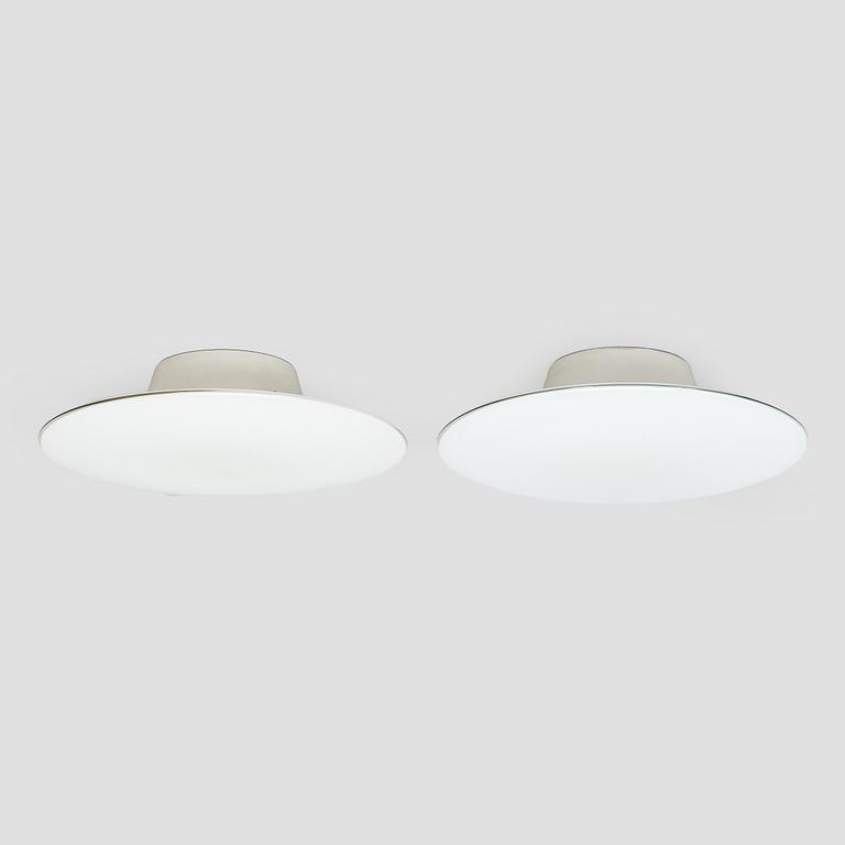 Arne Jacobsen, tak/vägglampor, 2 st, "AJ-Eklipta", Louis Poulsen/ licenstillverkare Orno, Stockmann 1960-tal.