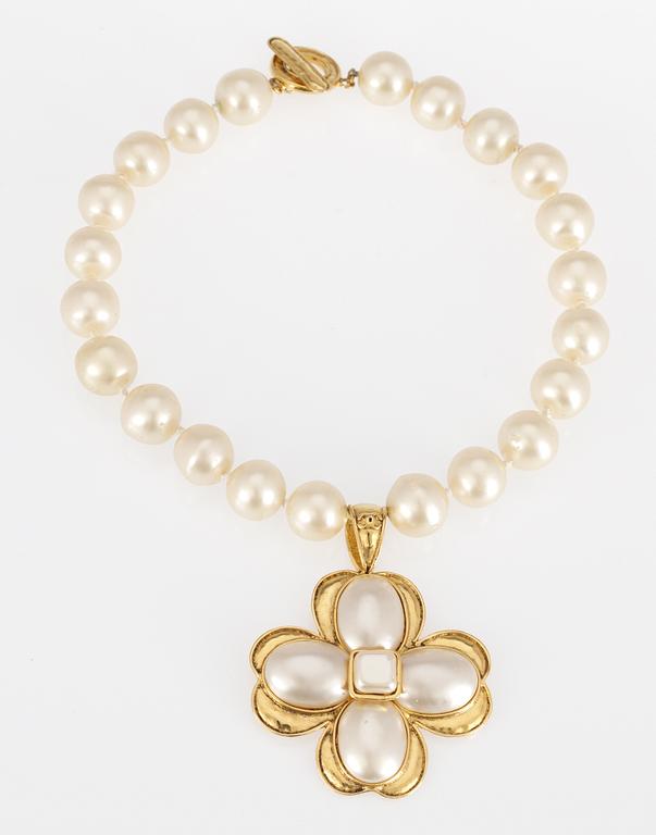 A 1990's Chanel necklace.