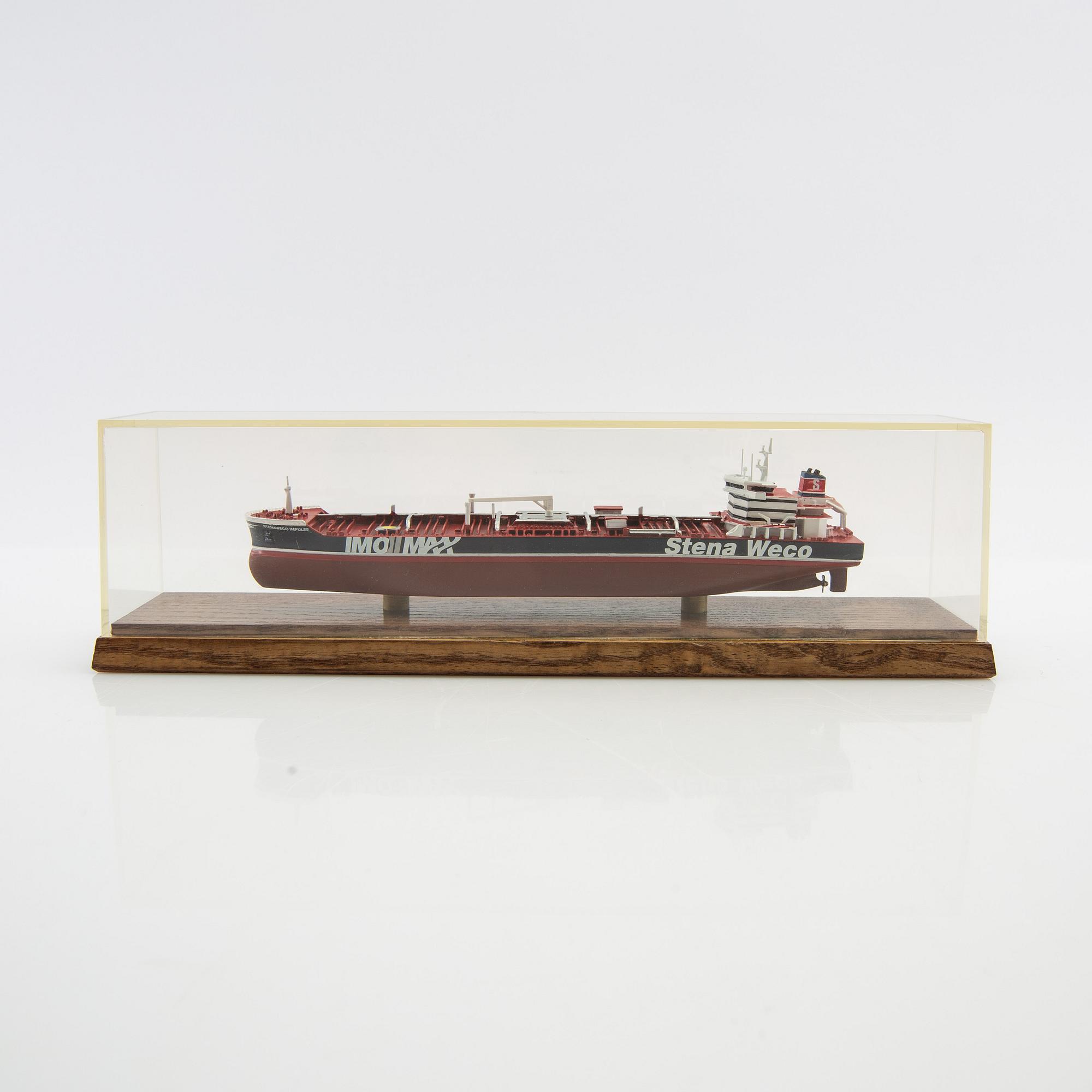 Modellbåt "Stena Weco" Modelbau Conrad sent 1900-tal.