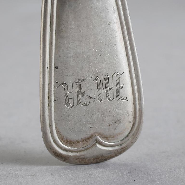 PARTI SILVER, 30 delar, Fransk modell, blandade stämplar. Vikt ca 1820 gram.
