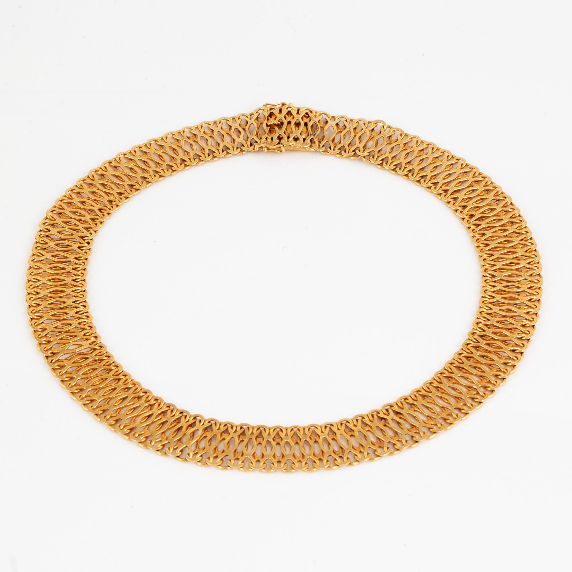 18K gold necklace.