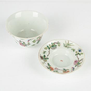 A porcelain cup with stand, late Qing dynasty, with Jiaqing mark.