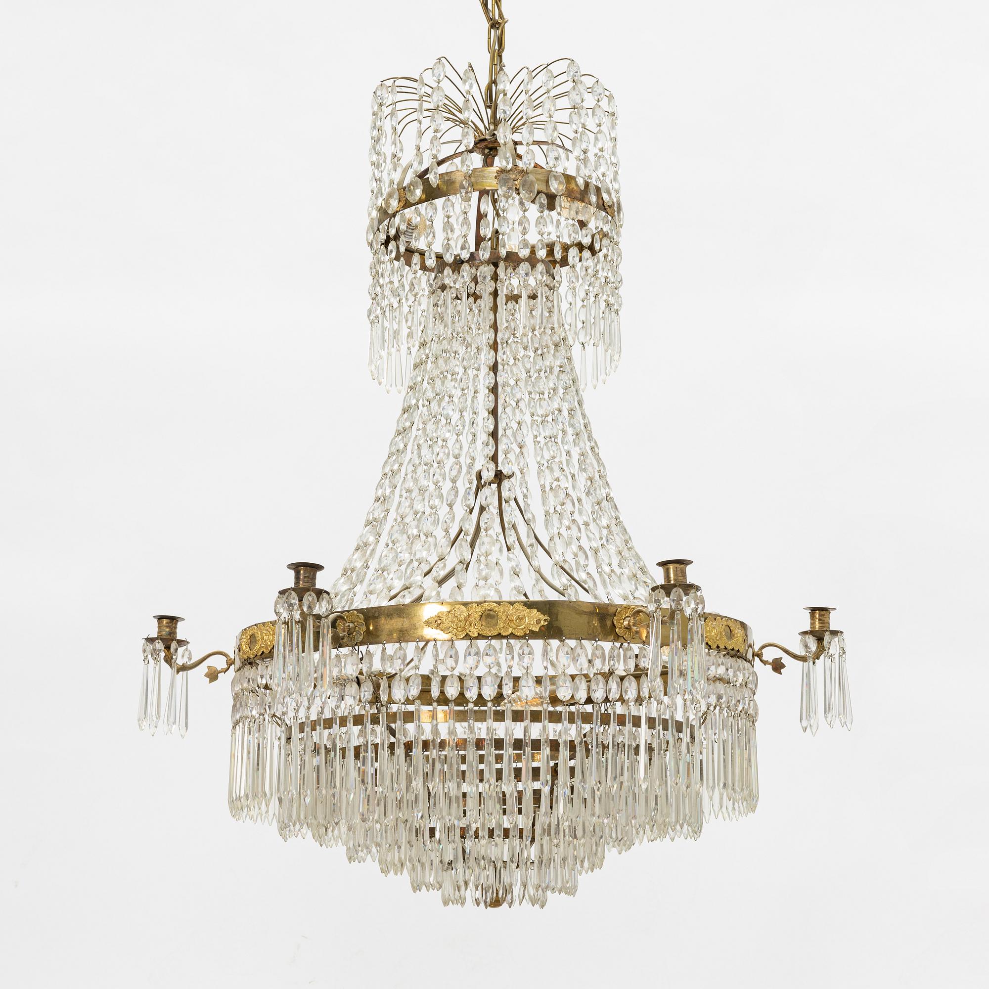 Ljuskrona, empire, 1800-talets första hälft.