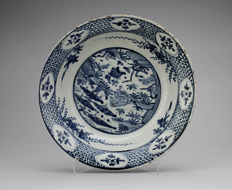 FAT, porslin,  Swatow, Mingdynastin.