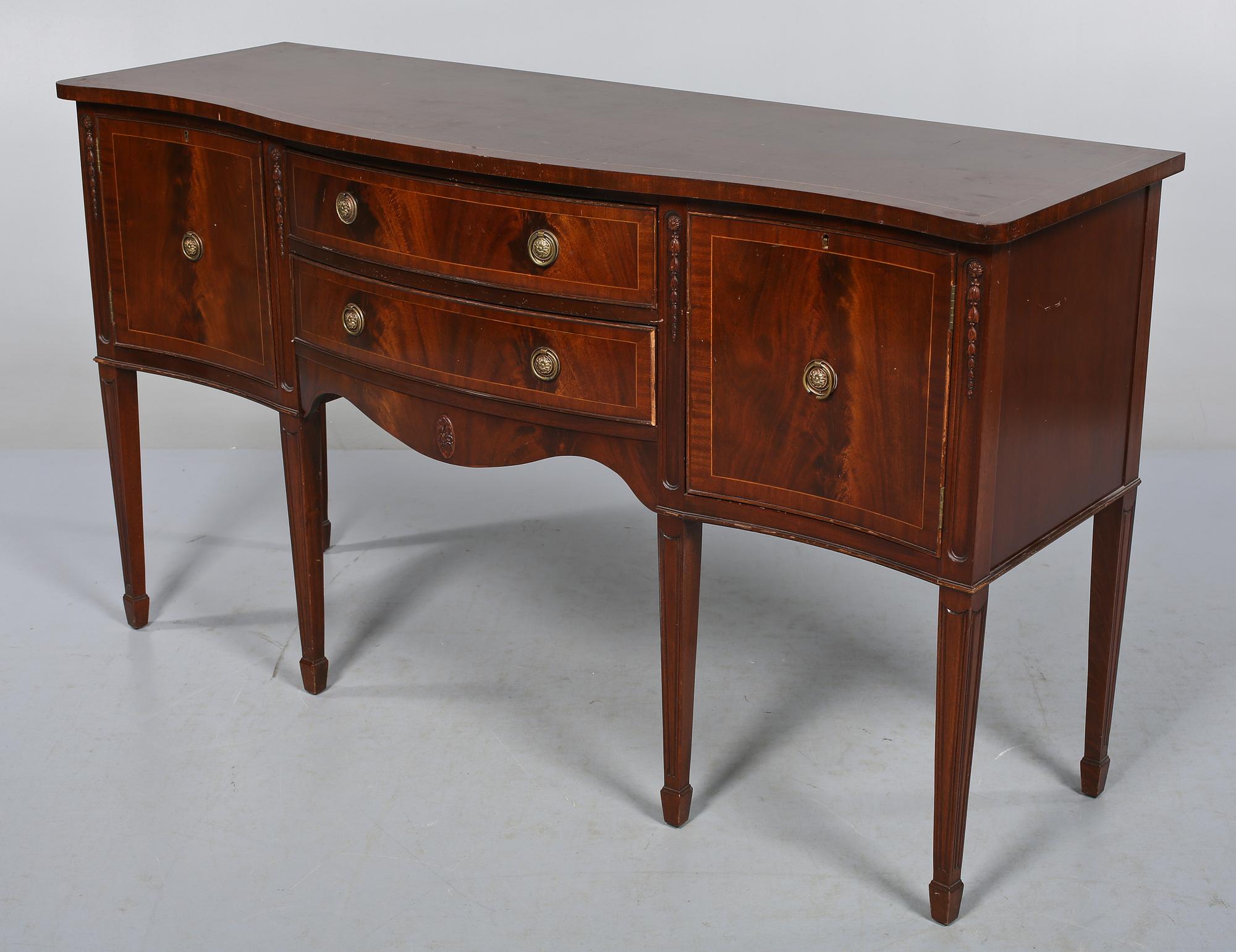 SIDEBOARD, engelsk stil, 1900-tal.