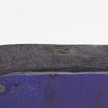 Birger Kaipiainen, a stoneware decorative dish signed Kaipiainen.