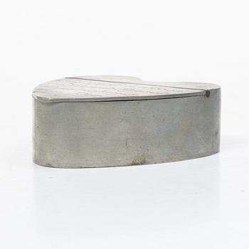 Estrid Ericson, askar, ett par, tenn, modell A1022 samt 364, Firma Svenskt Tenn, Stockholm 1949.
