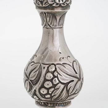 Ljusstakar, ett par, silver, Warszawa, 1880-90-tal, oidentifierad kyrillisk mästarstämpel FG.