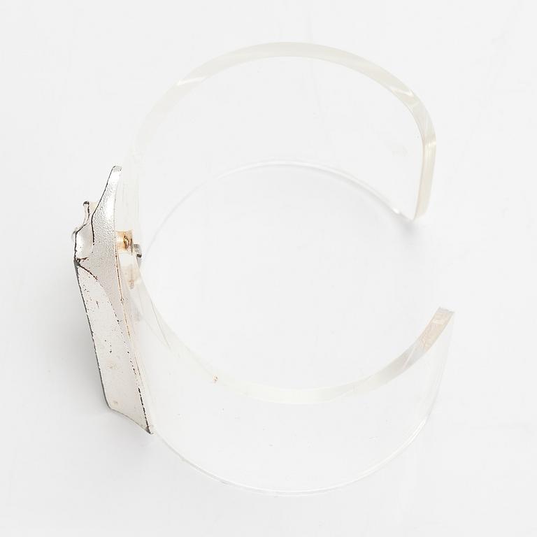 A sterlingsilver and acrylic bracelet "Alato". Lapponia 1988.