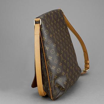 VÄSKA, "Musette", Louis Vuitton, 2002.