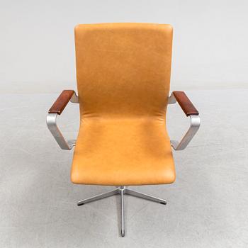 An office chair by Arne Jacobsen, 'Oxford low', Fritz Hansen, 21st Century.