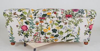 SOFFA. Josef Frank för firma Svenskt Tenn modell 703.