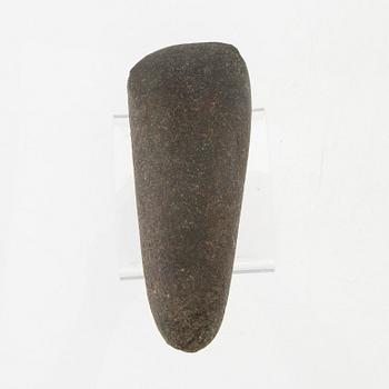 Three Scandinavian Neolithic stone axes, trindyxor, Neolithic.