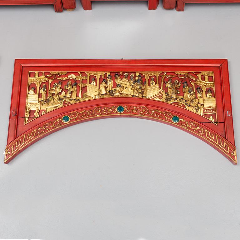 A Chinese carved front decoration for a bed, Qing dynasty 19th centrury.