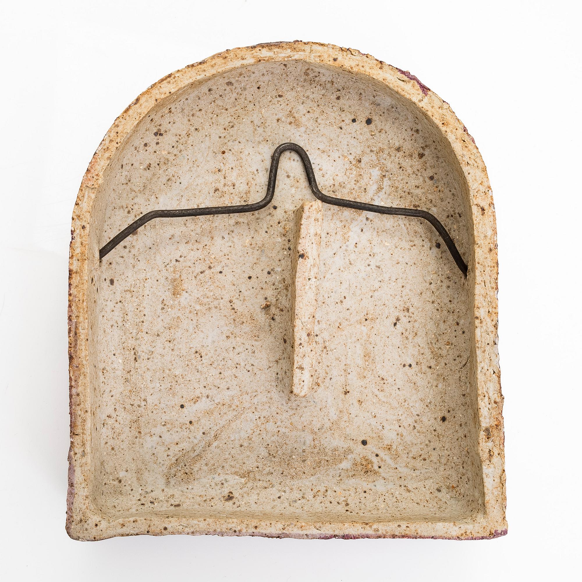 Francesca Mascitti-Lindh, reliefi, kivitavara, signeerattu F. Lindh. ARABIA.