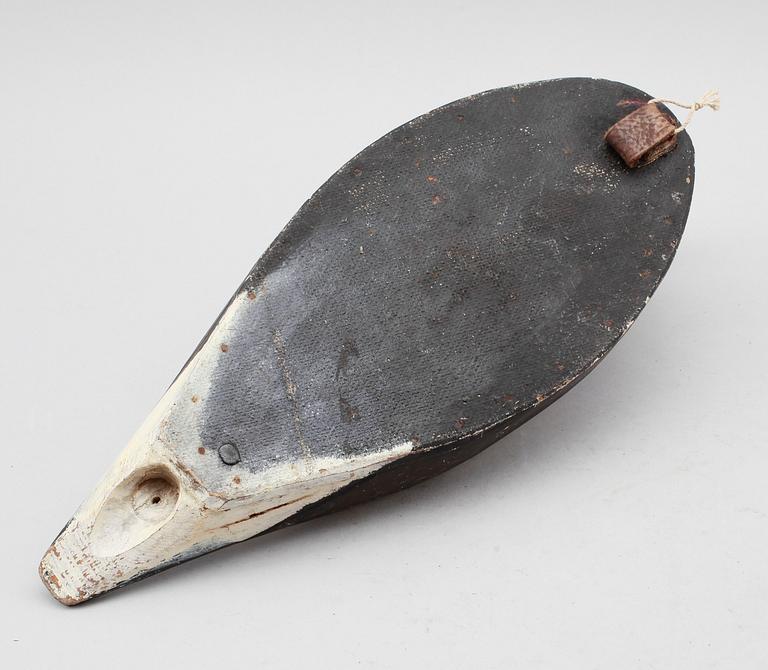 VETTE, skuret trä, 1900-talets första hälft.