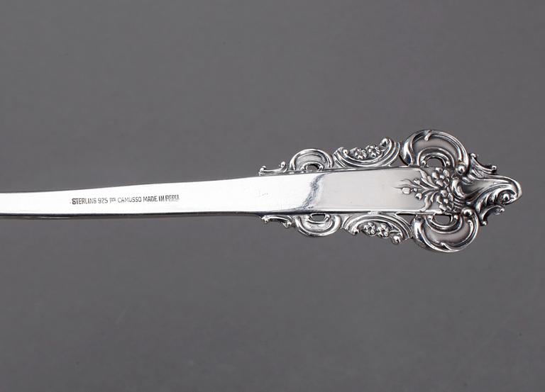 PARTI SILVER, 15 delar, bl.a Thorvald Marthinsen, Norge, 1900-talets första hälft. Vikt exkl delar med metall ca 571 g.