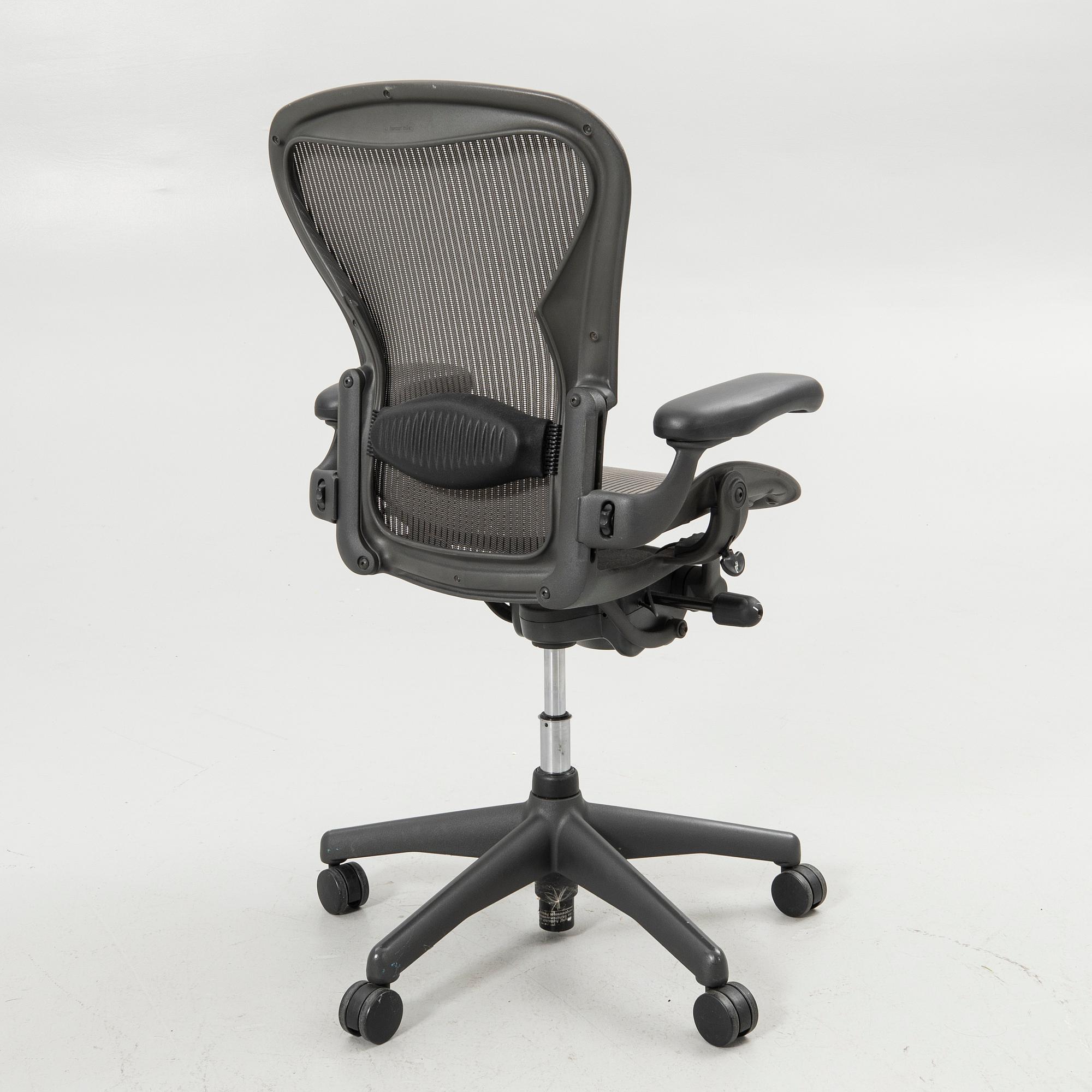 Don Chadwick/Bill Stump, office chair, “Aeron”, Herman Miller.