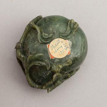 A peach shaped green stone brush washer, Qing dynasty.