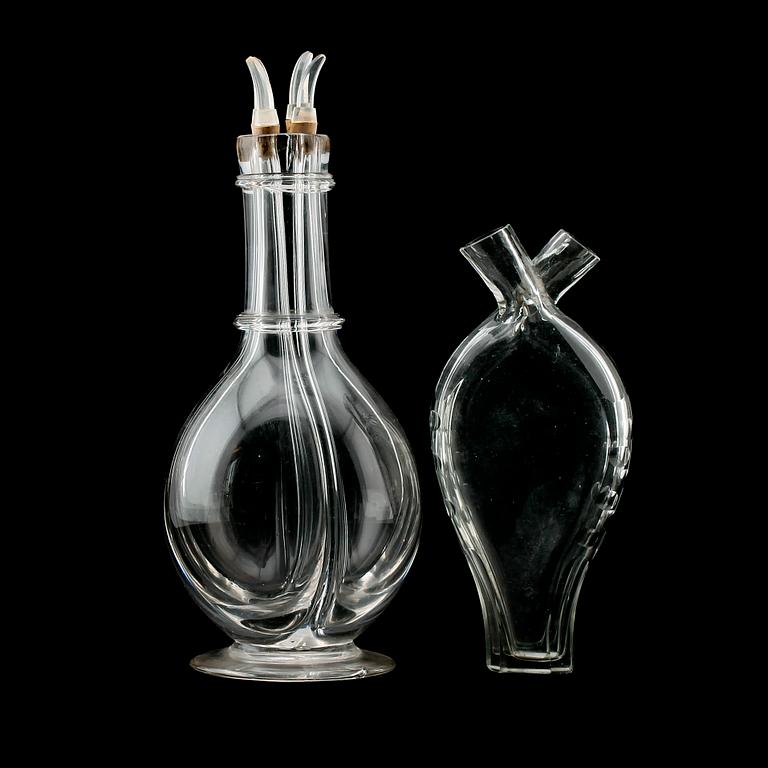 OLJA- OCH VINÄGERKARAFFER, 2 st, glas, 1800-/1900-tal.