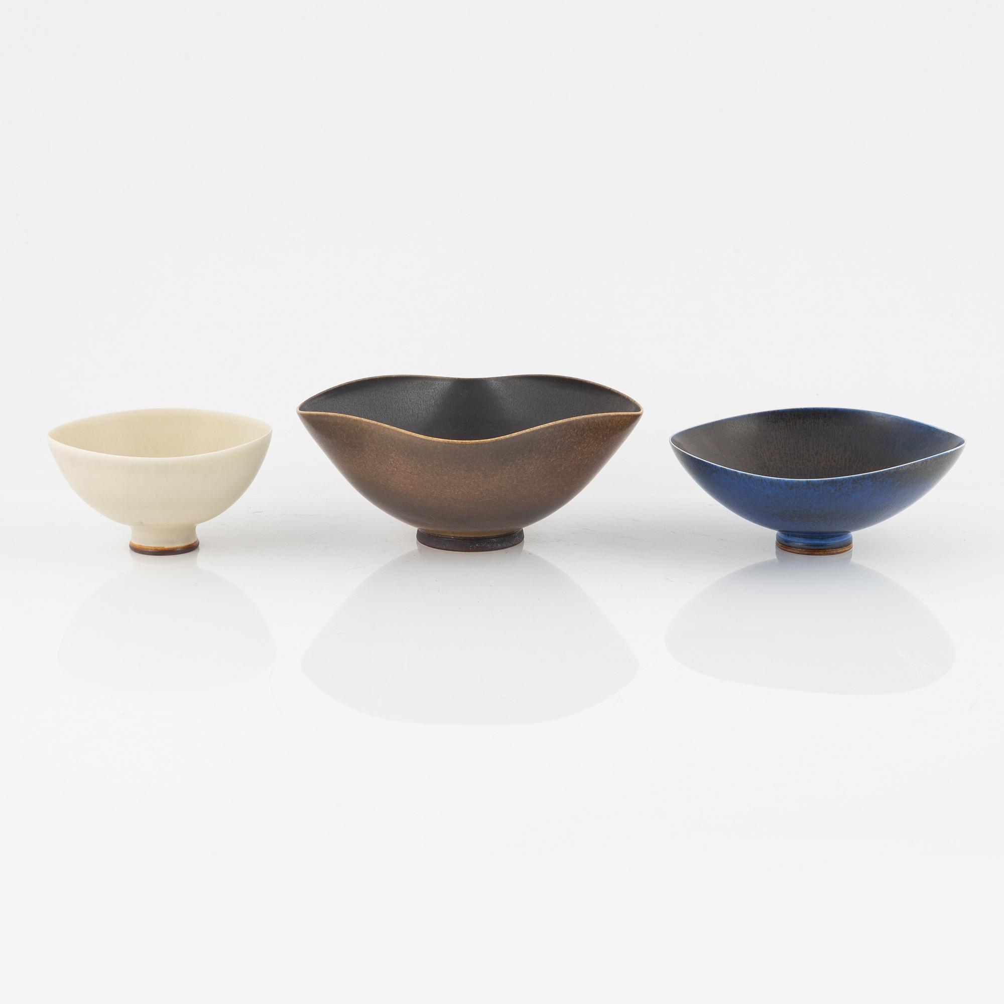 A set of three earthenware bowls by Berndt Friberg for Gustavberg studio, Sweden, 1954-1968.