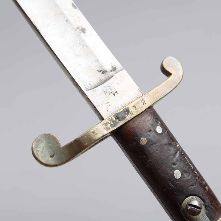 HUGGARE, 2 st, modell 1903 för kustartilleriet.