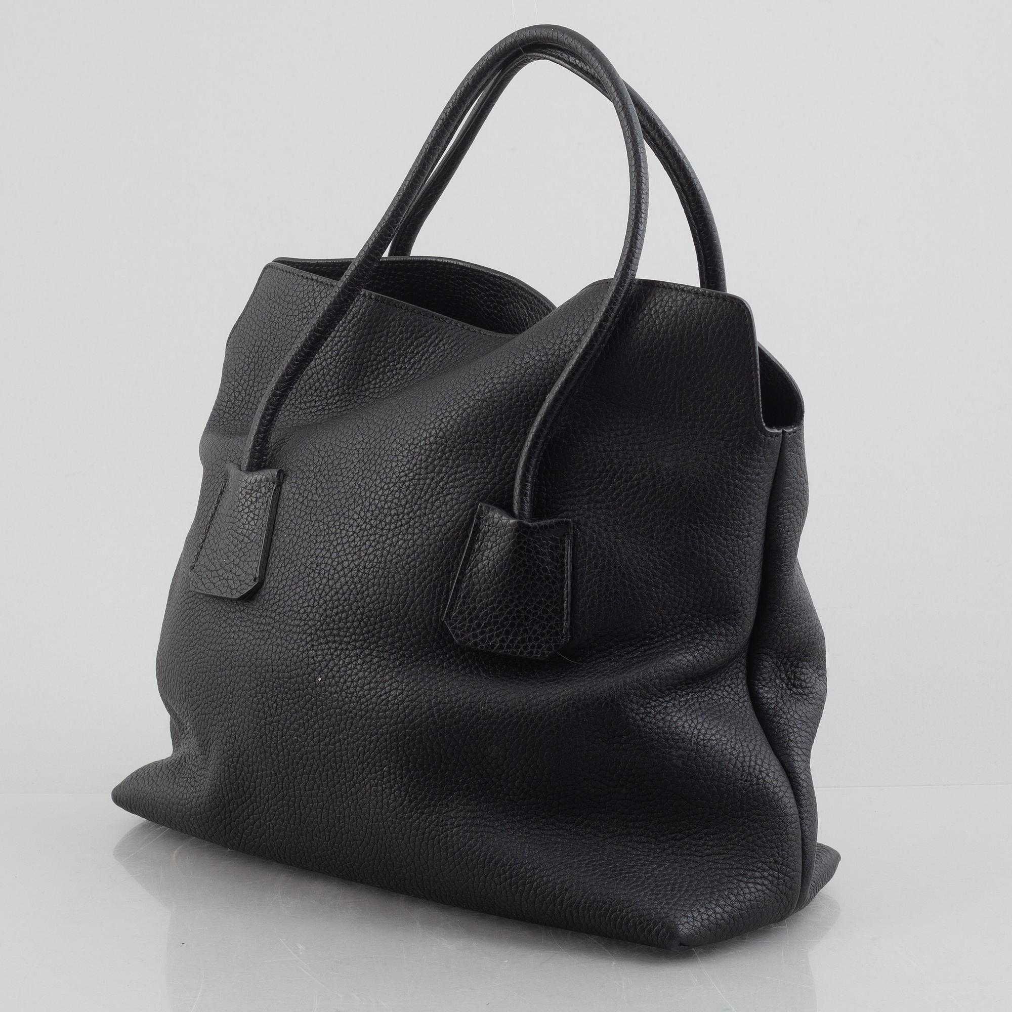 Burberry, a 'Baynard Tote' hand bag, 2016.