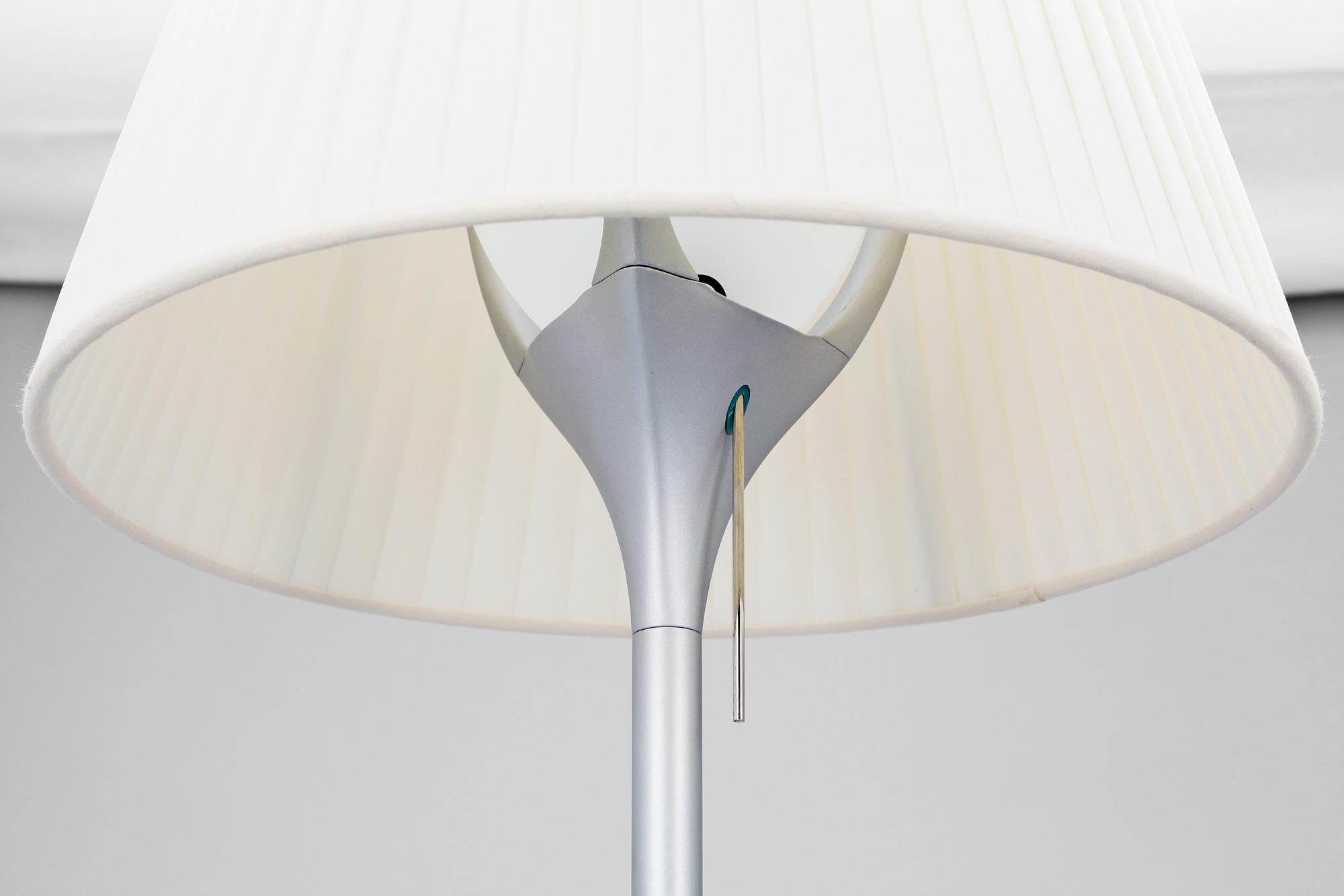 BORDSLAMPOR, ett par, "Romeo Soft T1", Phillippe Starck, Flos.