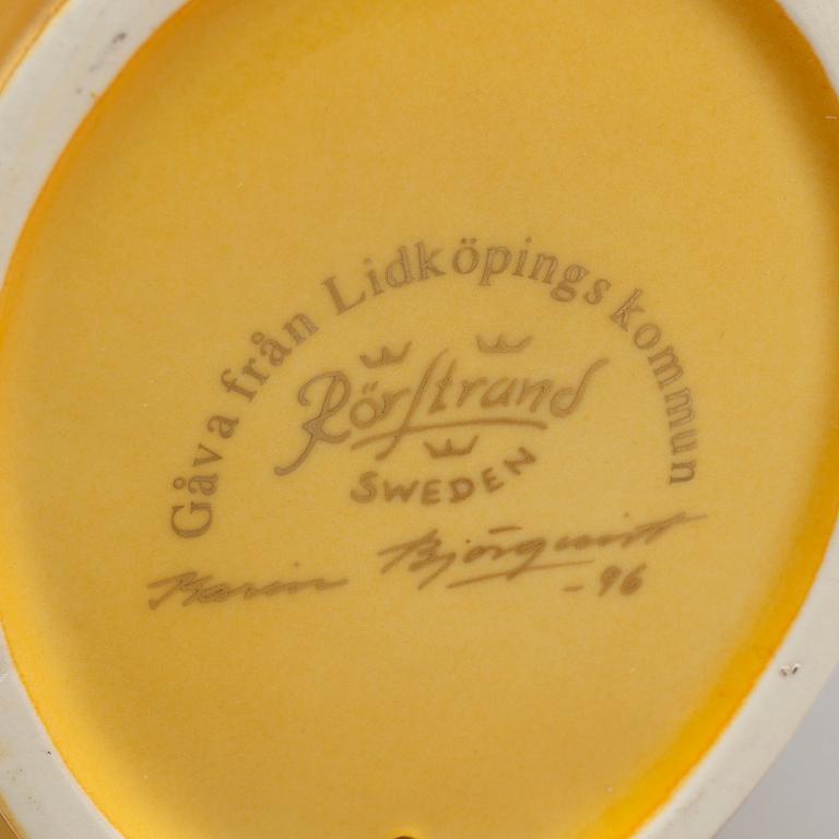 KARIN BJÖRQUIST, a porcelaine 'Pliss' bowl, dated -96.