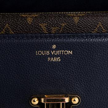Louis Vuitton, a Monogram 'Victoire' bag.