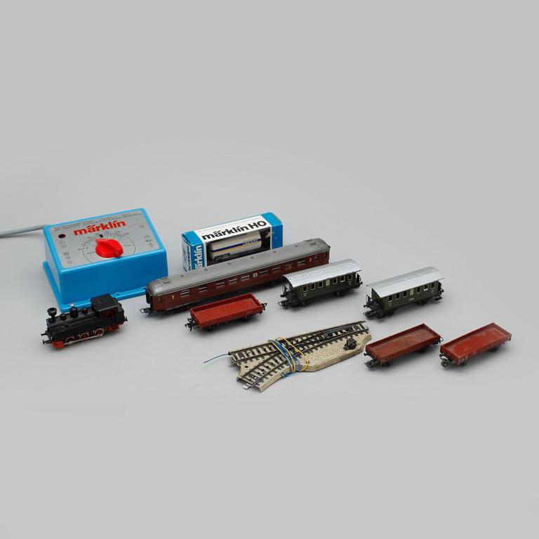 PARTI MÄRKLIN, lok, räls, transformator och vagnar.
