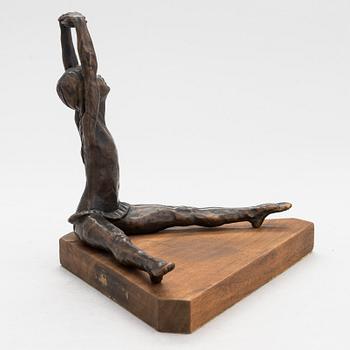 Sterett-Gittings Kelsey, a bronze sculpture, monogramsigned.